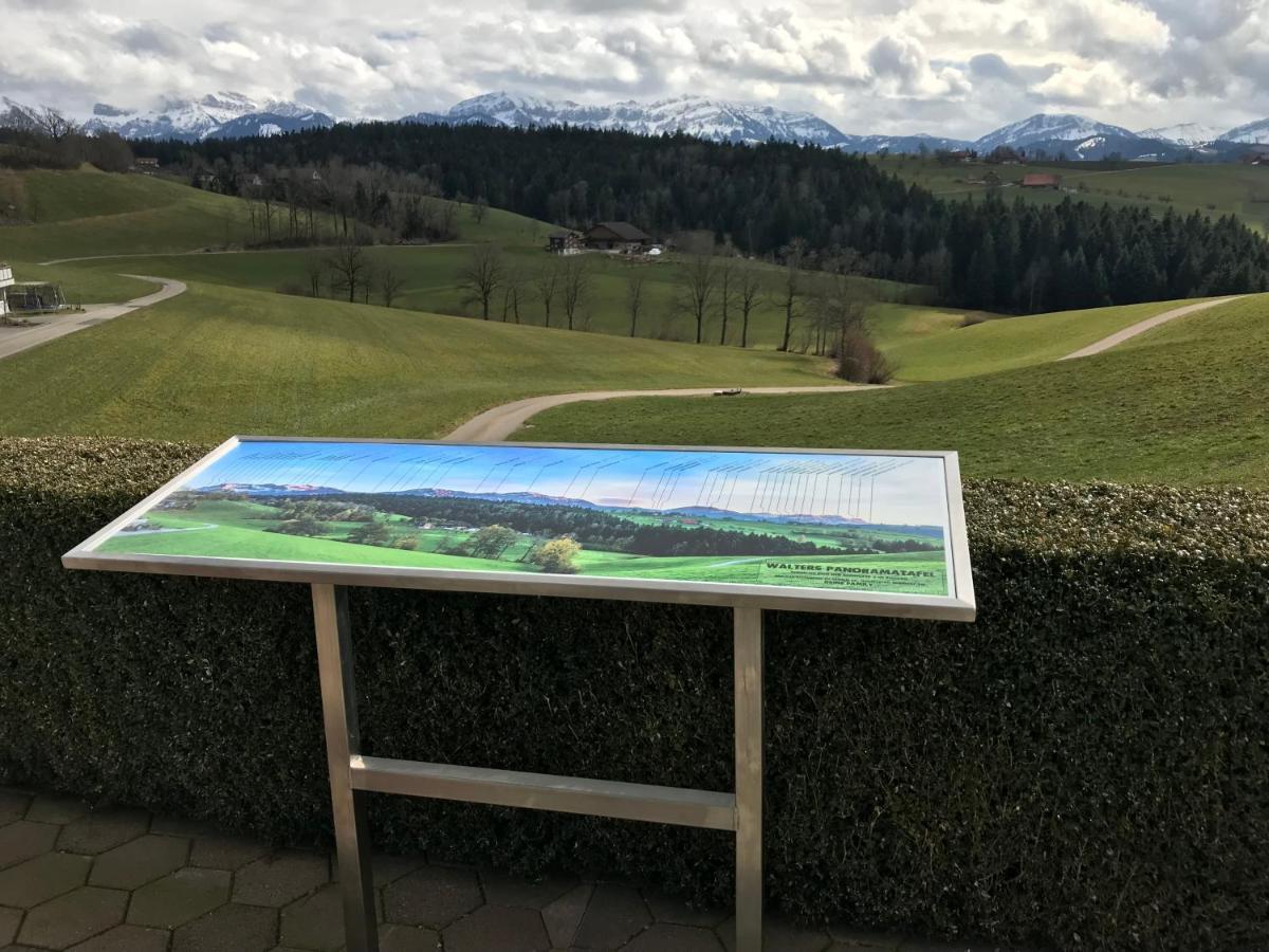 Ruhige Zimmer Im Gruenen Und Studio Im Naherholungsgebiet Sigigen エクステリア 写真