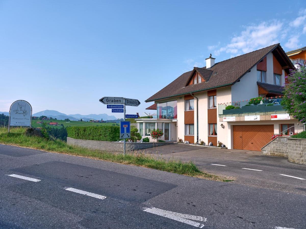 Ruhige Zimmer Im Gruenen Und Studio Im Naherholungsgebiet Sigigen エクステリア 写真